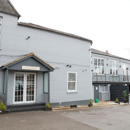 Hampton Court Hotel East Molesey Buitenkant foto