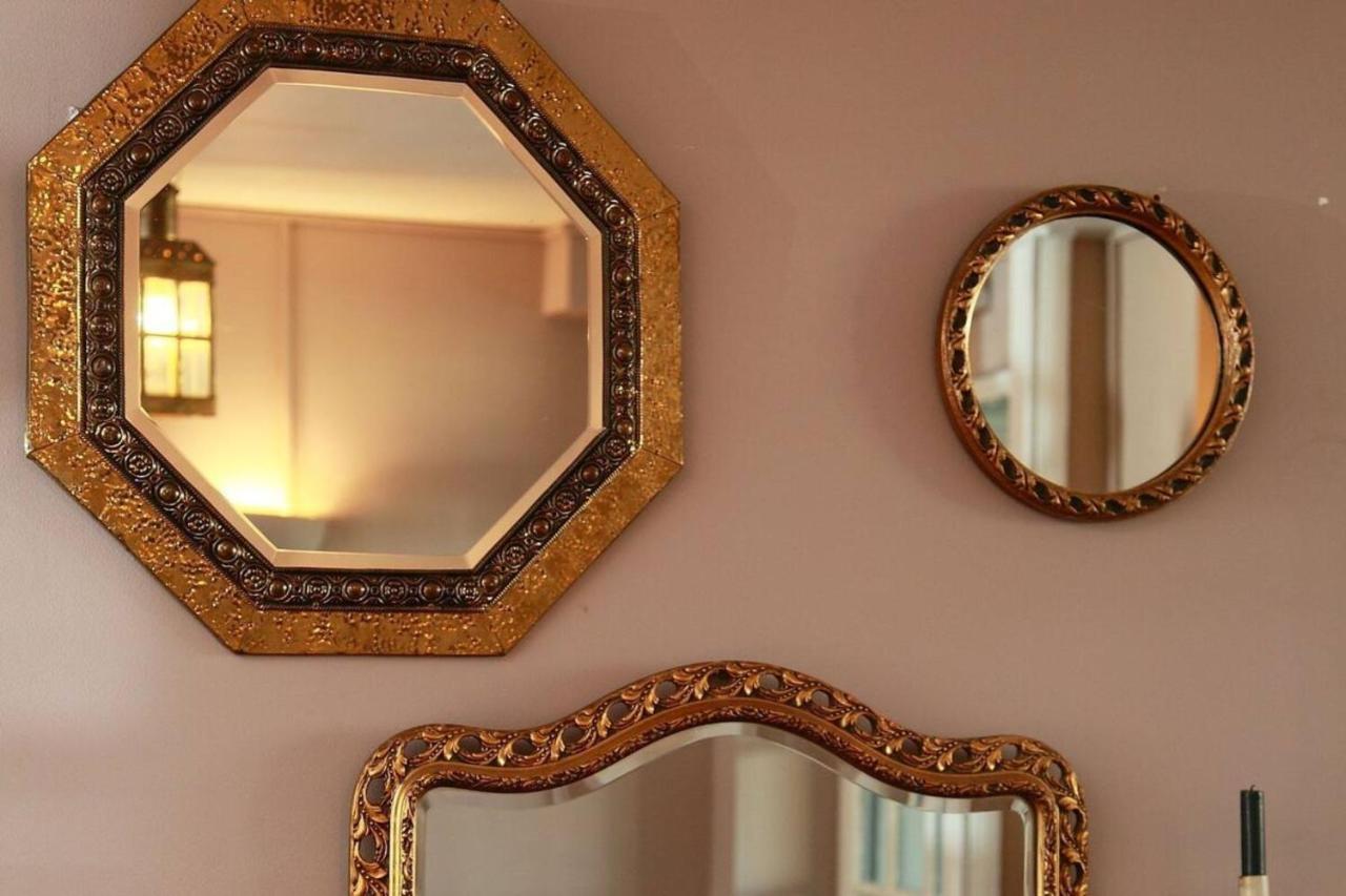 Hampton Court Hotel East Molesey Buitenkant foto