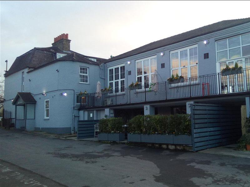 Hampton Court Hotel East Molesey Buitenkant foto