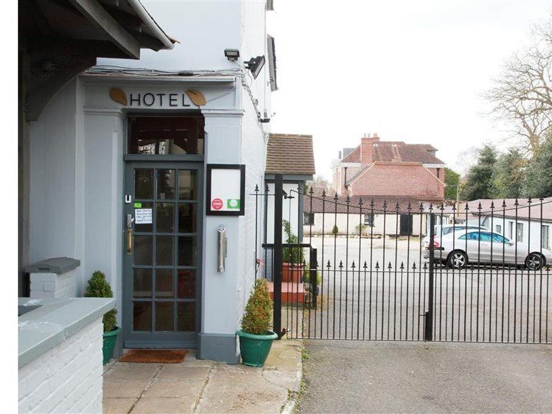 Hampton Court Hotel East Molesey Buitenkant foto